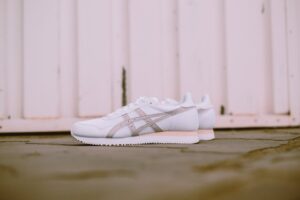 ultraboost white deal