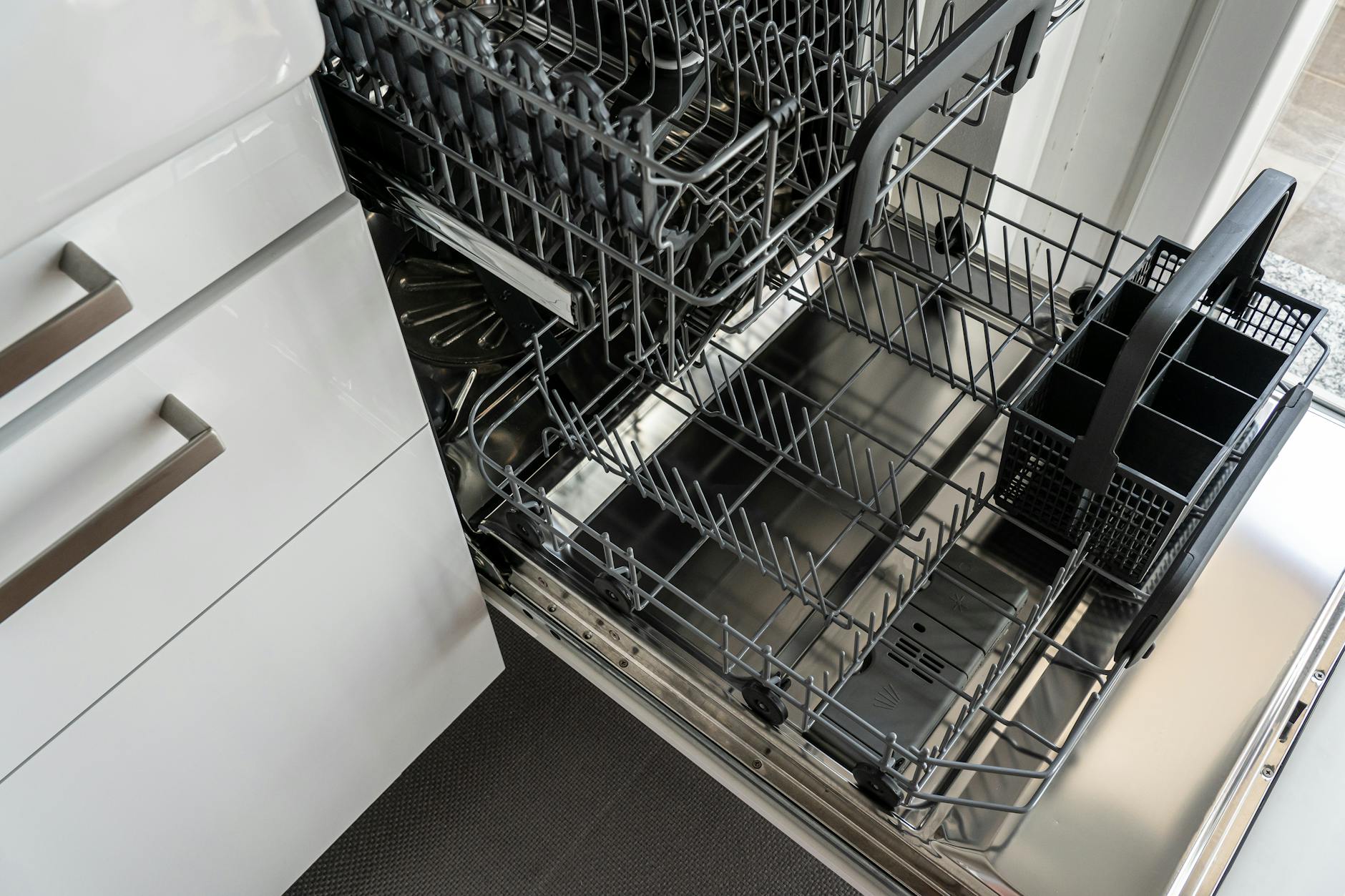 best time to buy a dishwasher
