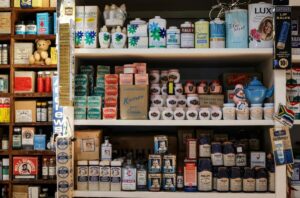 Generic vs Name Brand Groceries (2026): What’s Actually Worth the Extra Cost?