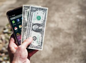 Swagbucks vs Ibotta (2026): Which Rewards App Is Better for You?